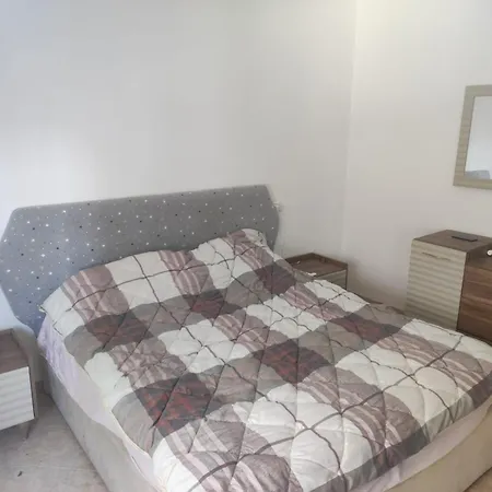 Bed and Breakfast Accogliente A Durazzo, Vicino Al Mare Škalngur