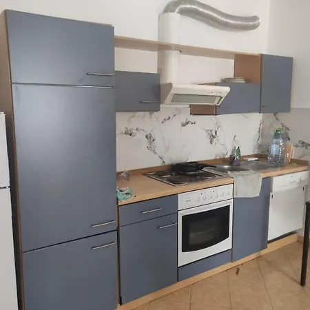 Accogliente A Durazzo, Vicino Al Mare *