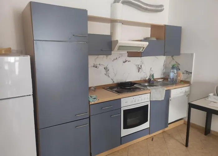 Accogliente A Durazzo, Vicino Al Mare *